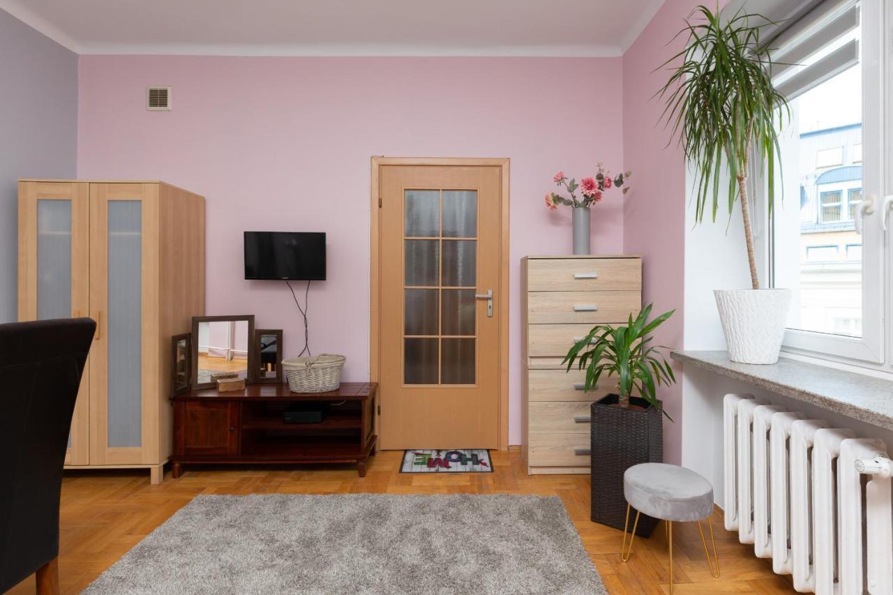 Metro Politechnika Studio Konstytucji By Renters Lejlighed Warszawa Eksteriør billede